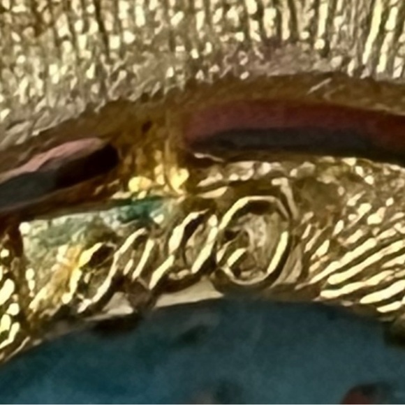 Mid Century Elegant Green Beaded Necklace& Green Glass stone - Picture 3 of 6